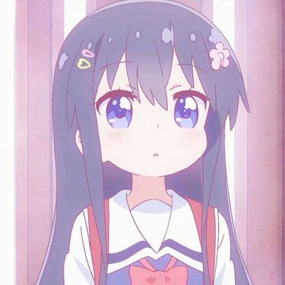 女表演者艺术展上半裸倒挂当钟锤